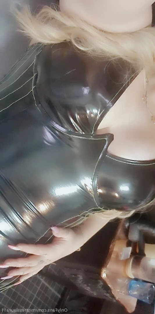 Miss Laura [ mistresslaura11 ] Onlyfans leaked photo 9963844 on Hotleaks.tv