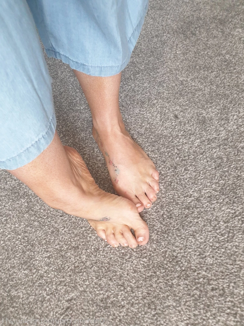 Miss Laura [ mistresslaura11 ] Onlyfans leaked photo 9964377 on Hotleaks.tv