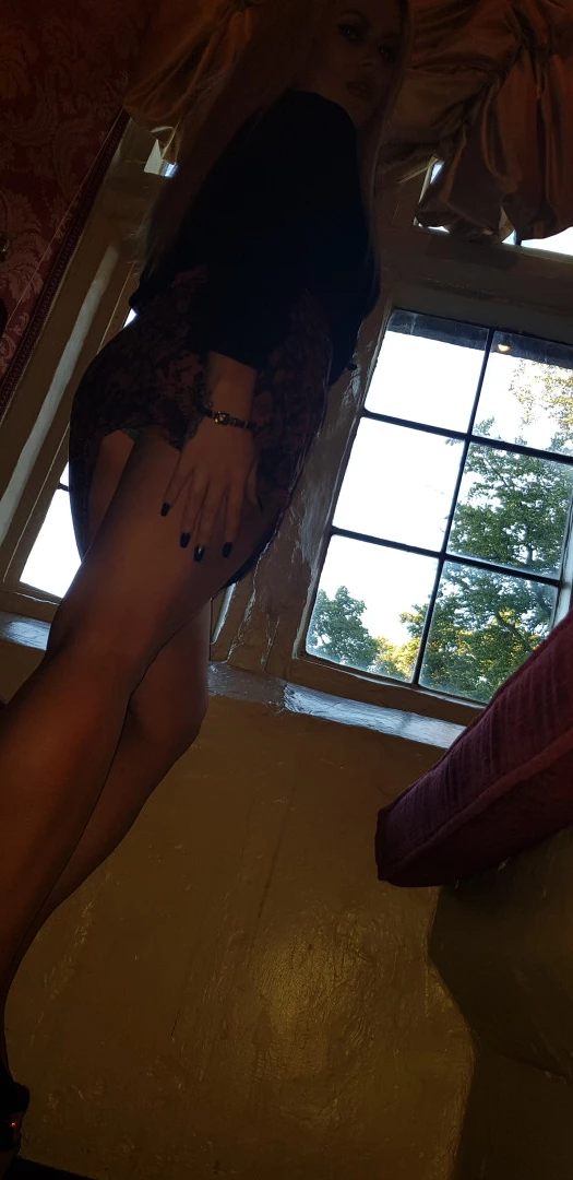 Miss Laura [ mistresslaura11 ] Onlyfans leaked photo 9964490 on Hotleaks.tv