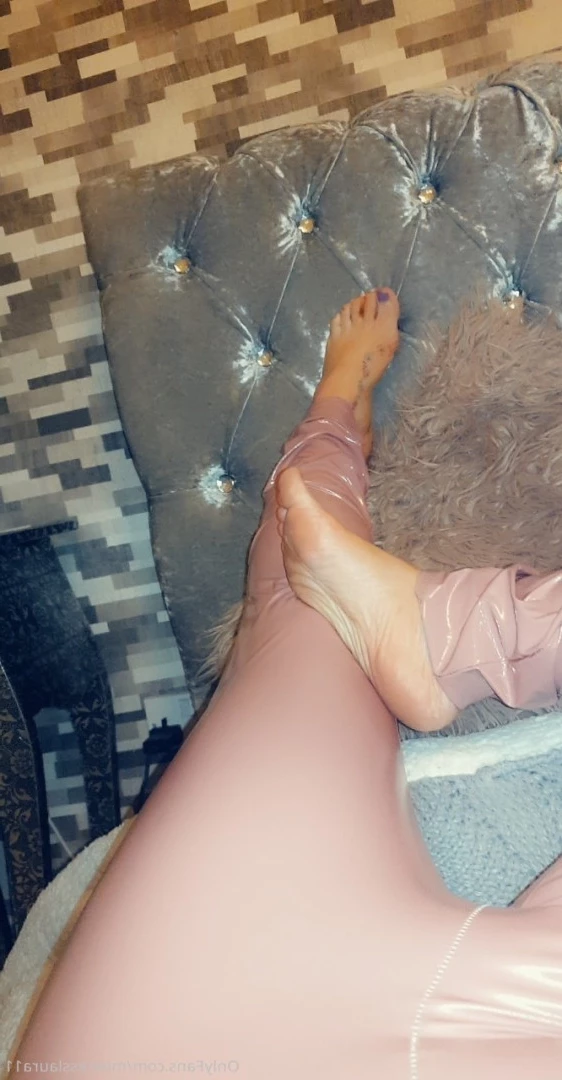 Miss Laura [ mistresslaura11 ] Onlyfans leaked photo 9964713 on Hotleaks.tv