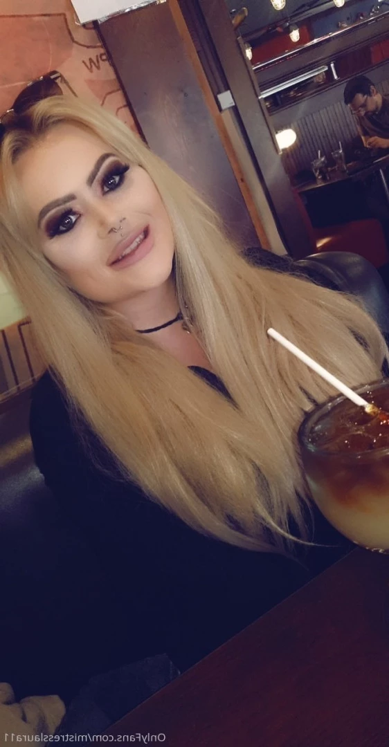 Miss Laura [ mistresslaura11 ] Onlyfans leaked photo 9989743 on Hotleaks.tv