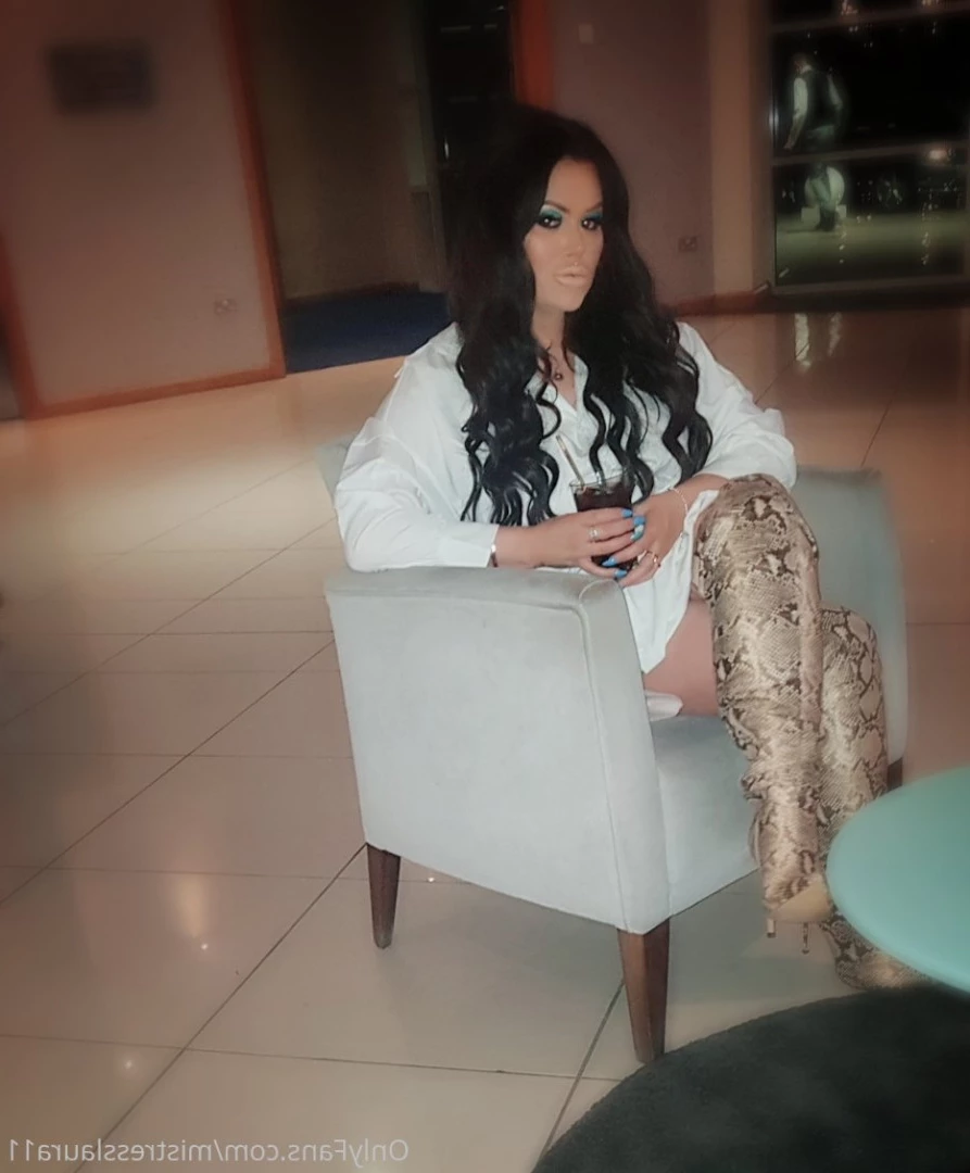 Miss Laura [ mistresslaura11 ] Onlyfans leaked photo 9989931 on Hotleaks.tv