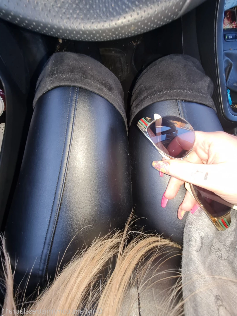 Miss Laura [ mistresslaura11 ] Onlyfans leaked photo 9992405 on Hotleaks.tv