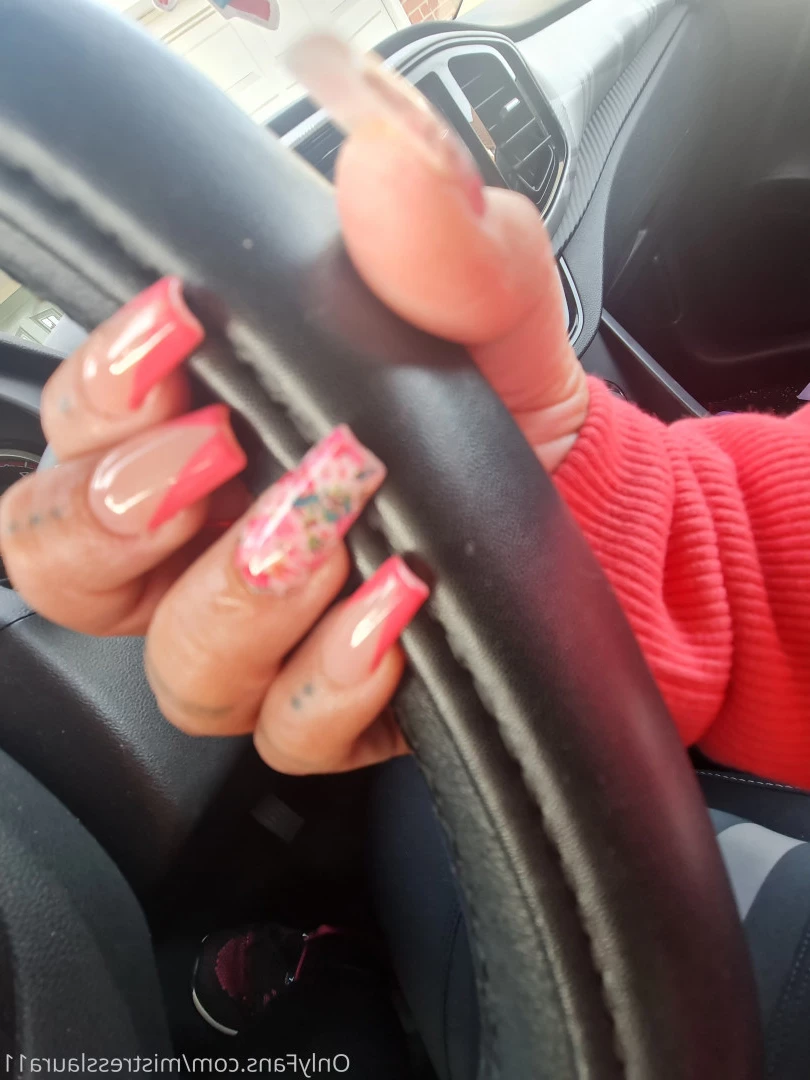 Miss Laura [ mistresslaura11 ] Onlyfans leaked photo 9993188 on Hotleaks.tv
