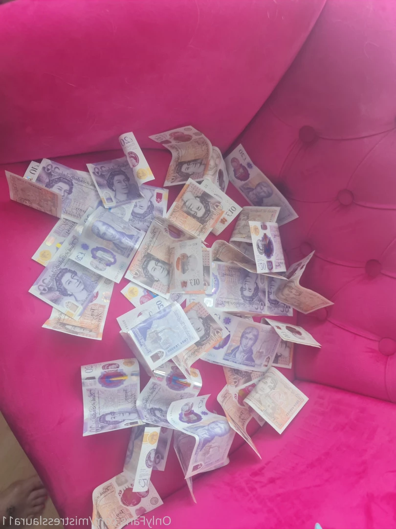 Miss Laura [ mistresslaura11 ] Onlyfans leaked photo 9995122 on Hotleaks.tv