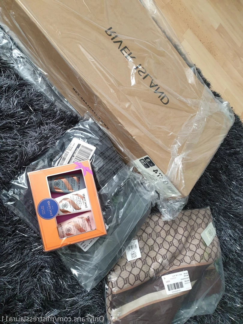 Miss Laura [ mistresslaura11 ] Onlyfans leaked photo 9995778 on Hotleaks.tv