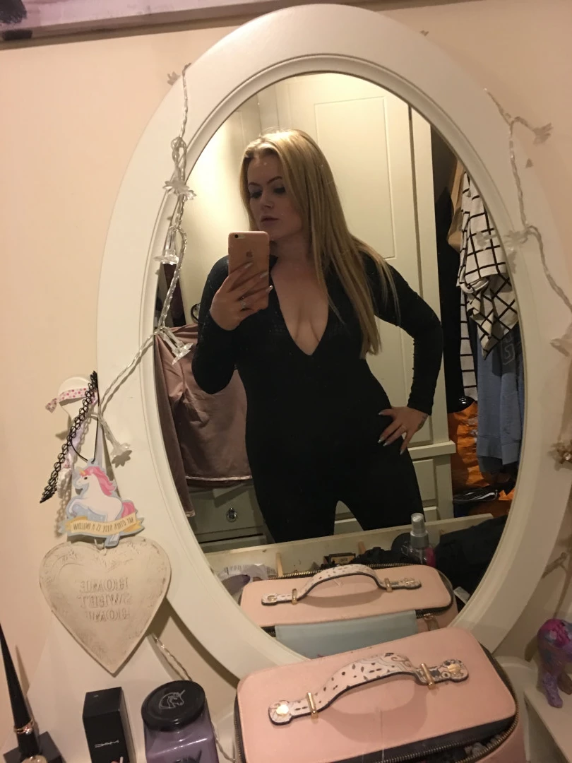 Miss Laura [ mistresslaura11 ] Onlyfans leaked photo 9996243 on Hotleaks.tv