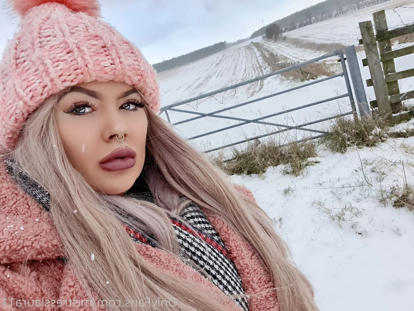 Miss Laura [ mistresslaura11 ] Onlyfans leaked photo 9997158 on Hotleaks.tv