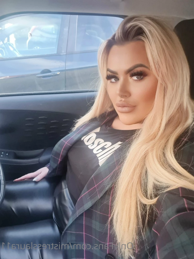 Miss Laura [ mistresslaura11 ] Onlyfans leaked photo 9997407 on Hotleaks.tv