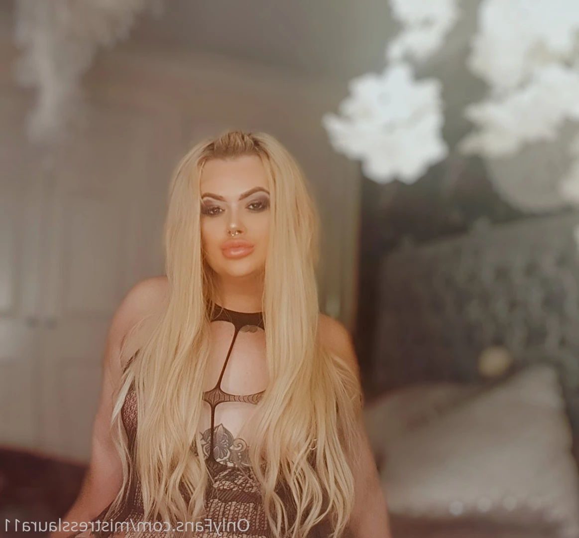 Miss Laura [ mistresslaura11 ] Onlyfans leaked photo 9997622 on Hotleaks.tv