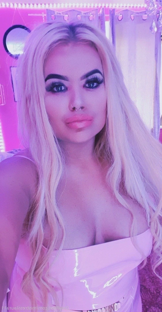 Miss Laura [ mistresslaura11 ] Onlyfans leaked photo 9998100 on Hotleaks.tv