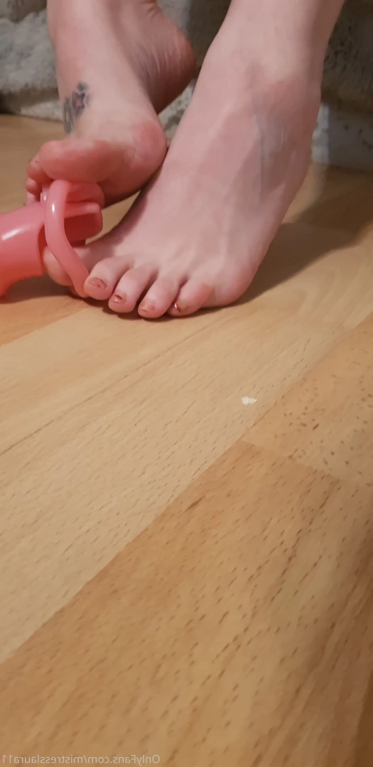 Miss Laura [ mistresslaura11 ] Onlyfans leaked photo 9999819 on Hotleaks.tv