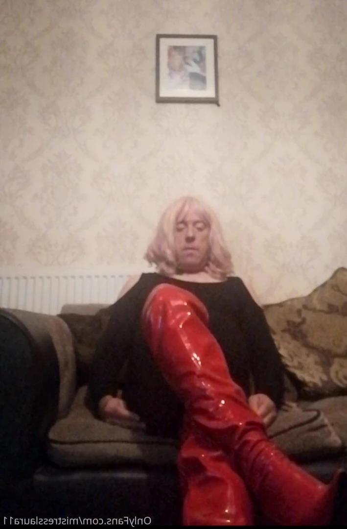 Miss Laura [ mistresslaura11 ] Onlyfans leaked photo 10000250 on Hotleaks.tv