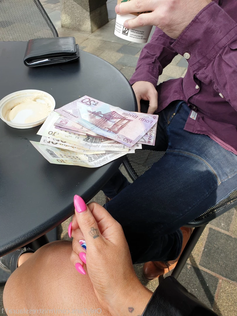 Miss Laura [ mistresslaura11 ] Onlyfans leaked photo 10000308 on Hotleaks.tv