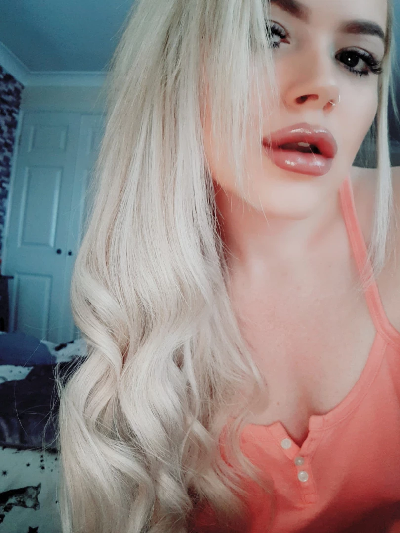 Miss Laura [ mistresslaura11 ] Onlyfans leaked photo 10000712 on Hotleaks.tv