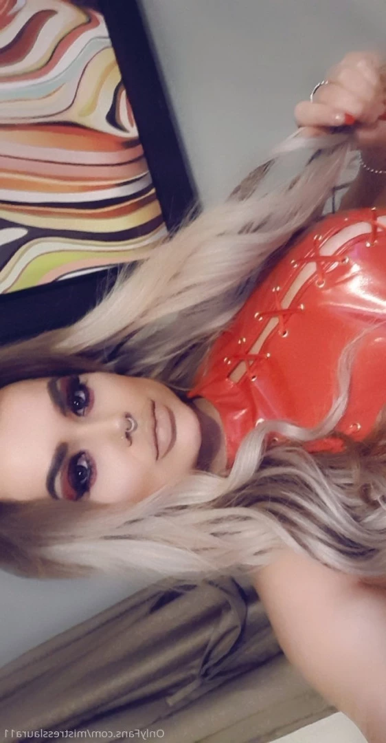 Miss Laura [ mistresslaura11 ] Onlyfans leaked photo 10001155 on Hotleaks.tv