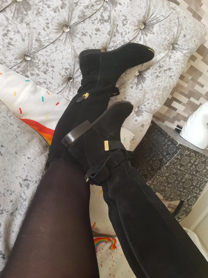 Miss Laura [ mistresslaura11 ] Onlyfans leaked photo 10001190 on Hotleaks.tv