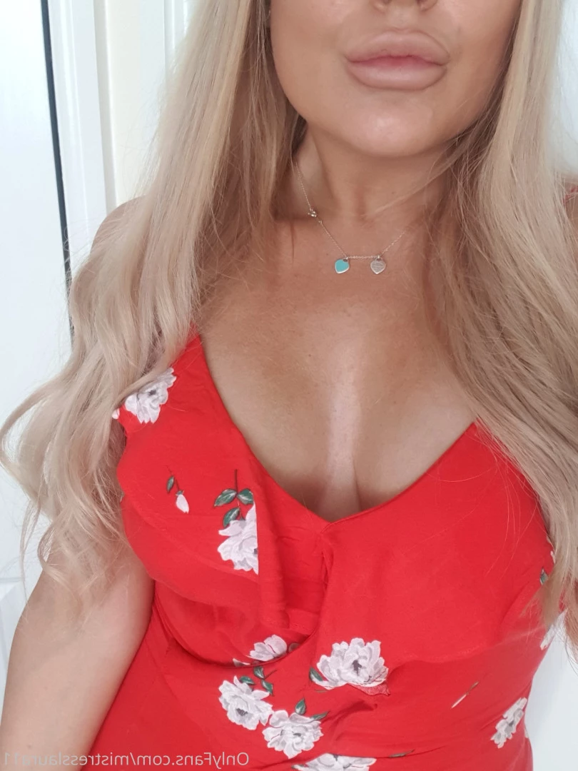 Miss Laura [ mistresslaura11 ] Onlyfans leaked photo 10001812 on Hotleaks.tv