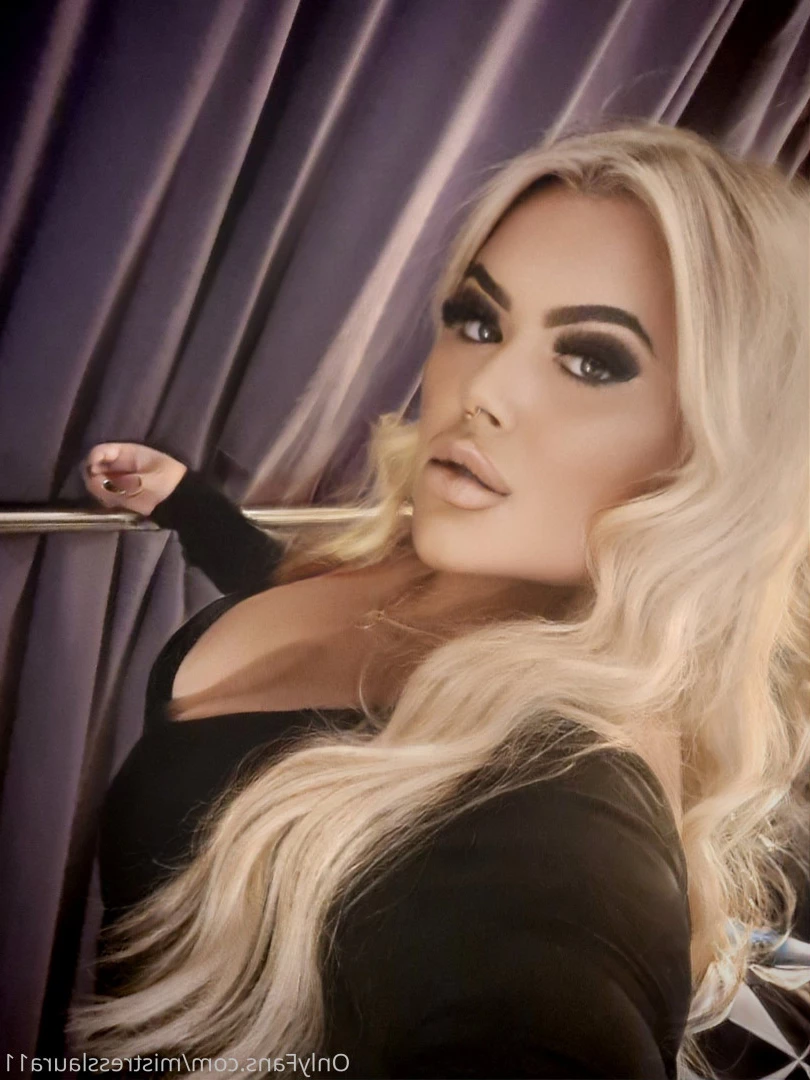 Miss Laura [ mistresslaura11 ] Onlyfans leaked photo 10002038 on Hotleaks.tv