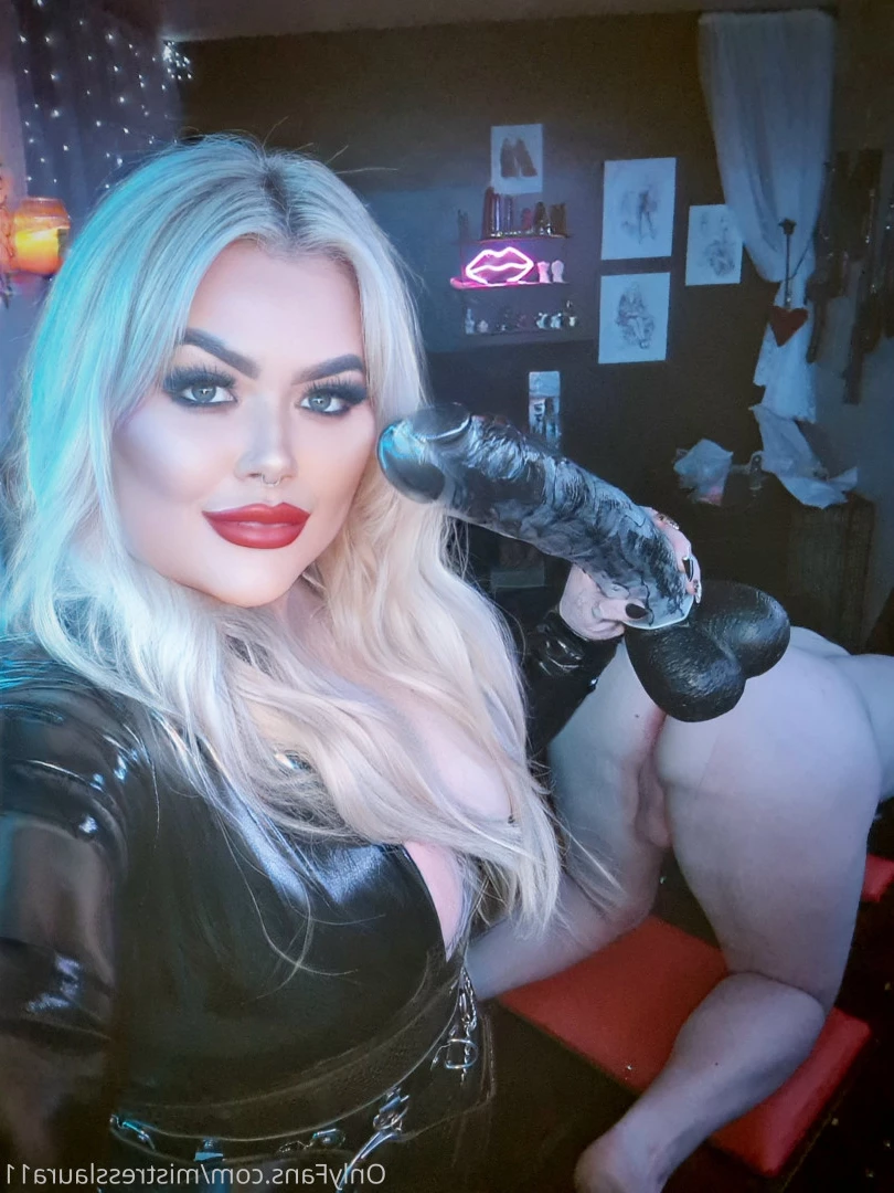Miss Laura [ mistresslaura11 ] Onlyfans leaked photo 10003493 on Hotleaks.tv