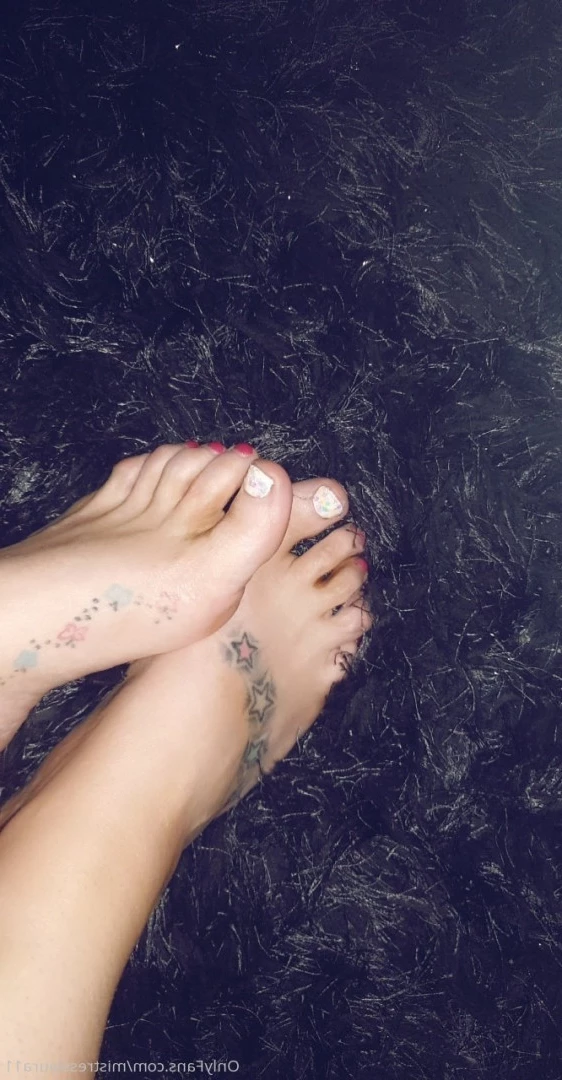 Miss Laura [ mistresslaura11 ] Onlyfans leaked photo 10003997 on Hotleaks.tv