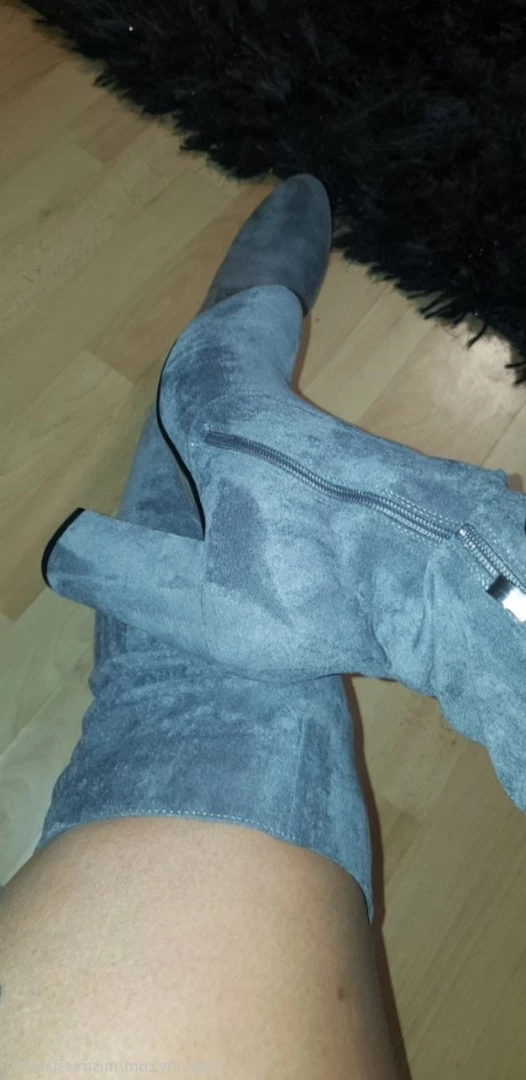 Miss Laura [ mistresslaura11 ] Onlyfans leaked photo 10005057 on Hotleaks.tv
