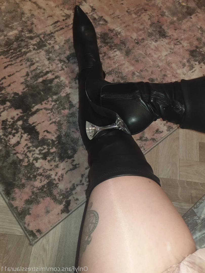 Miss Laura [ mistresslaura11 ] Onlyfans leaked photo 10005430 on Hotleaks.tv