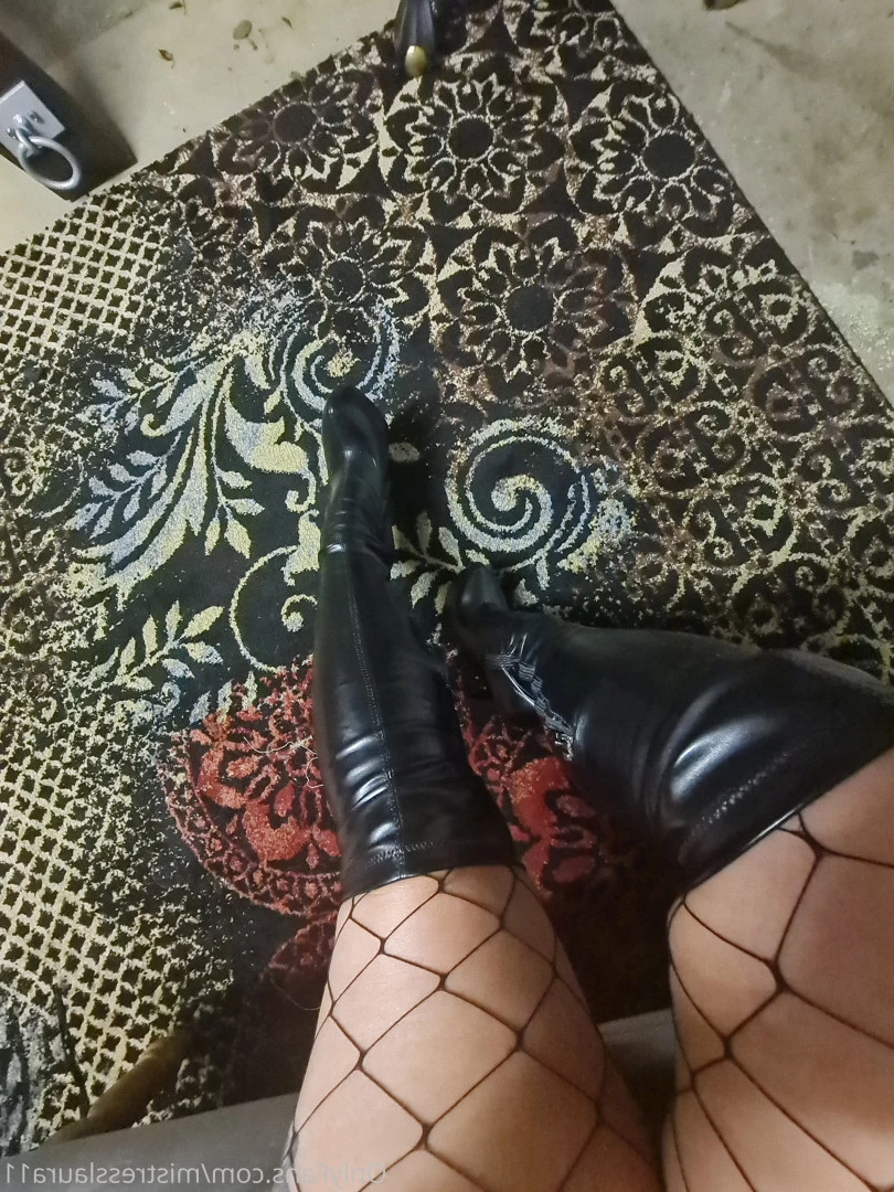 Miss Laura [ mistresslaura11 ] Onlyfans leaked photo 10005645 on Hotleaks.tv