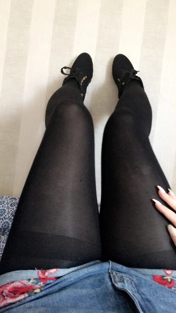 Miss Laura [ mistresslaura11 ] Onlyfans leaked photo 10005747 on Hotleaks.tv