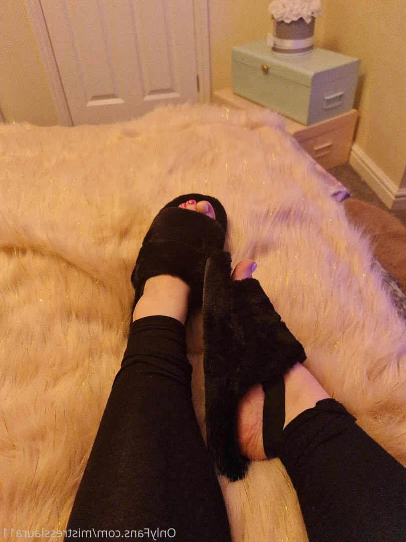 Miss Laura [ mistresslaura11 ] Onlyfans leaked photo 10006321 on Hotleaks.tv