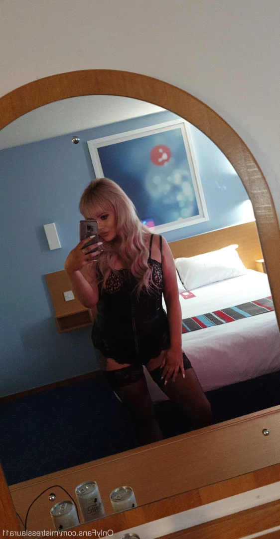 Miss Laura [ mistresslaura11 ] Onlyfans leaked photo 10006615 on Hotleaks.tv