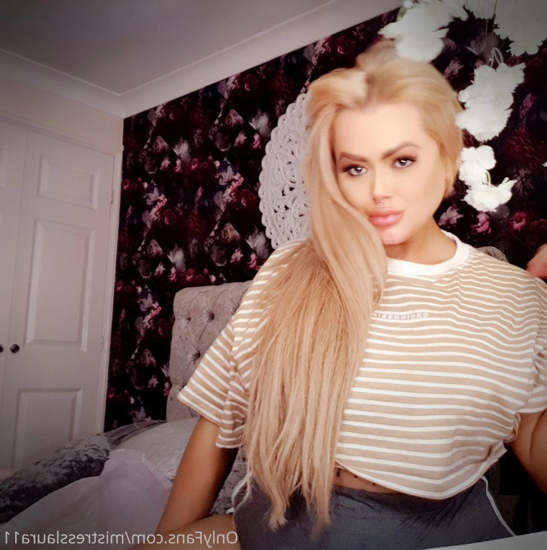 Miss Laura [ mistresslaura11 ] Onlyfans leaked photo 10006620 on Hotleaks.tv