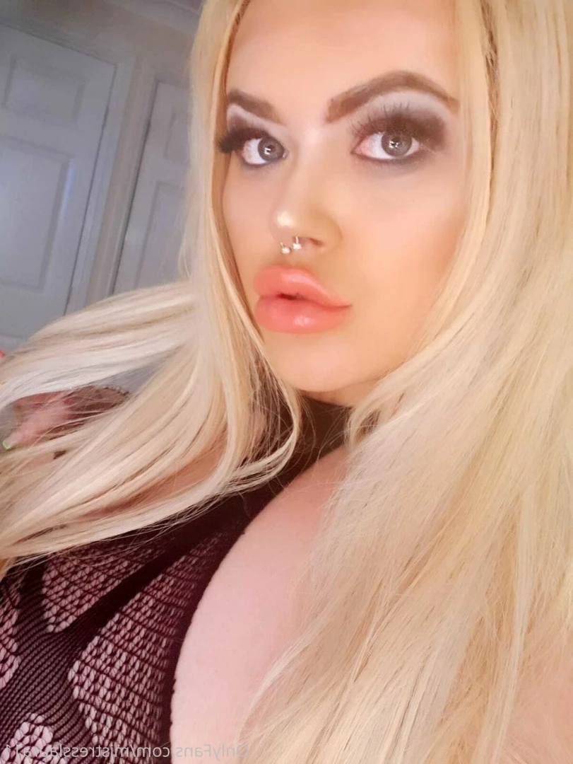 Miss Laura [ mistresslaura11 ] Onlyfans leaked photo 10006739 on Hotleaks.tv
