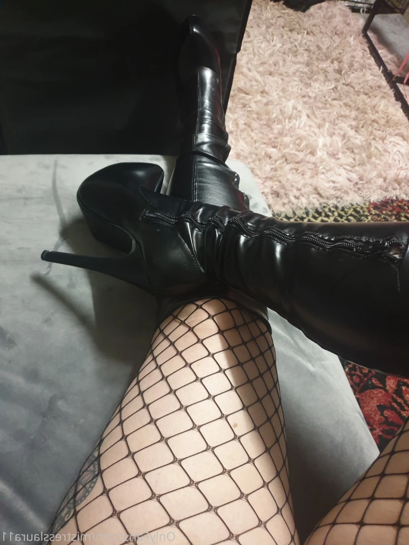 Miss Laura [ mistresslaura11 ] Onlyfans leaked photo 10007314 on Hotleaks.tv