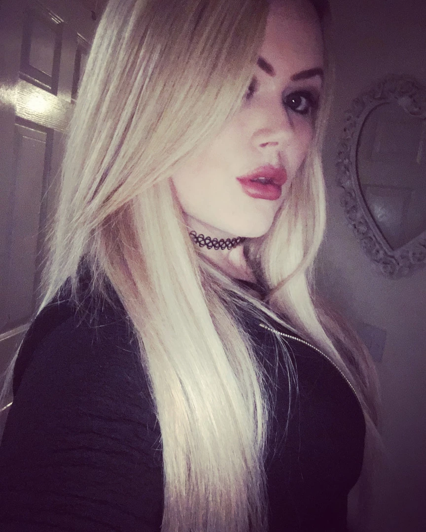 Miss Laura [ mistresslaura11 ] Onlyfans leaked photo 10007798 on Hotleaks.tv