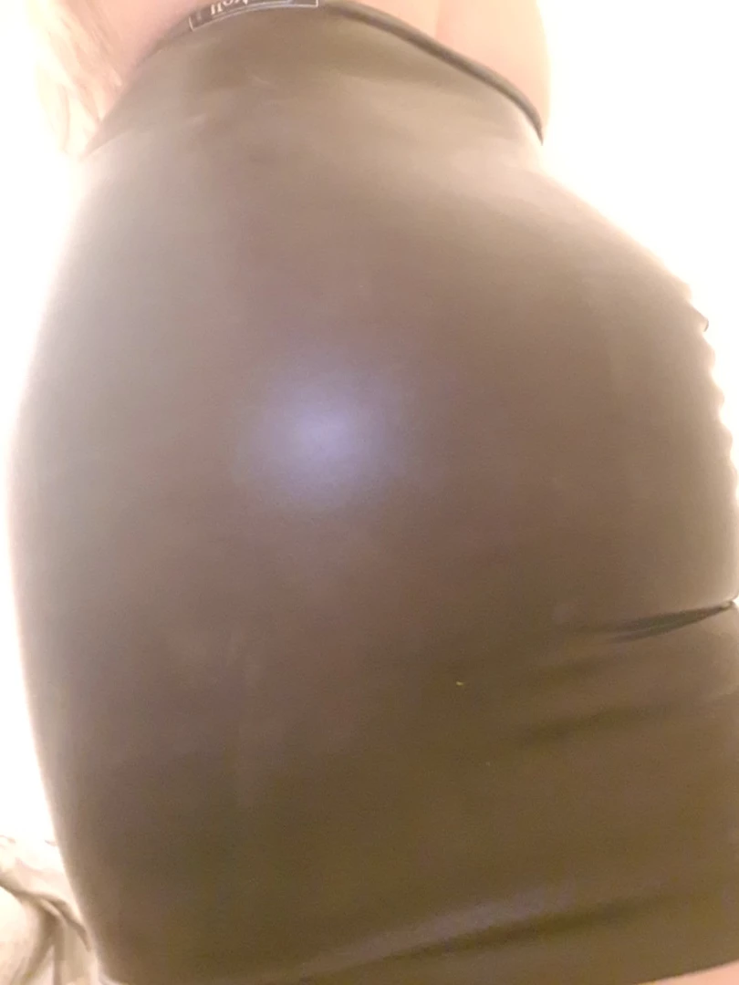 Miss Laura [ mistresslaura11 ] Onlyfans leaked photo 10007836 on Hotleaks.tv