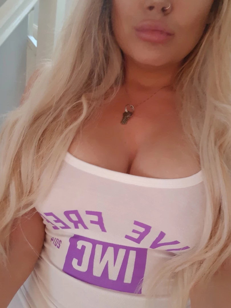 Miss Laura [ mistresslaura11 ] Onlyfans leaked photo 10008298 on Hotleaks.tv