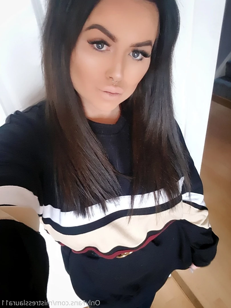 Miss Laura [ mistresslaura11 ] Onlyfans leaked photo 10009554 on Hotleaks.tv