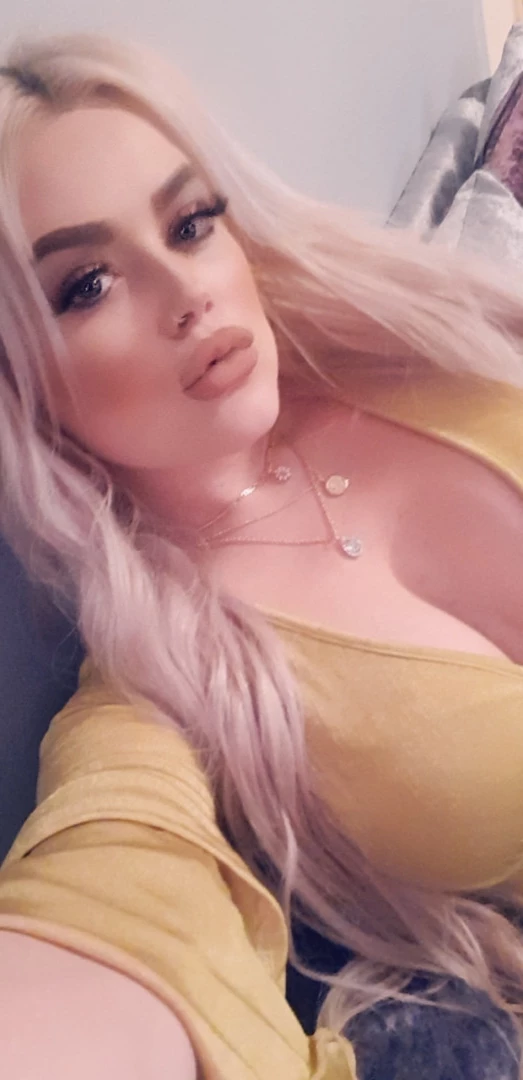 Miss Laura [ mistresslaura11 ] Onlyfans leaked photo 10010300 on Hotleaks.tv