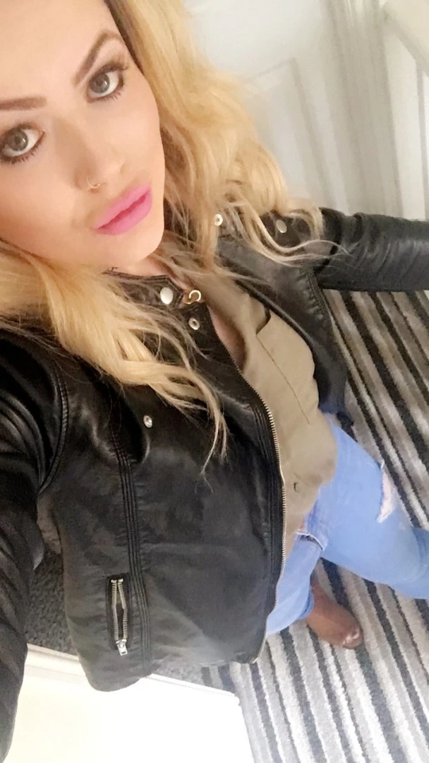 Miss Laura [ mistresslaura11 ] Onlyfans leaked photo 10023326 on Hotleaks.tv