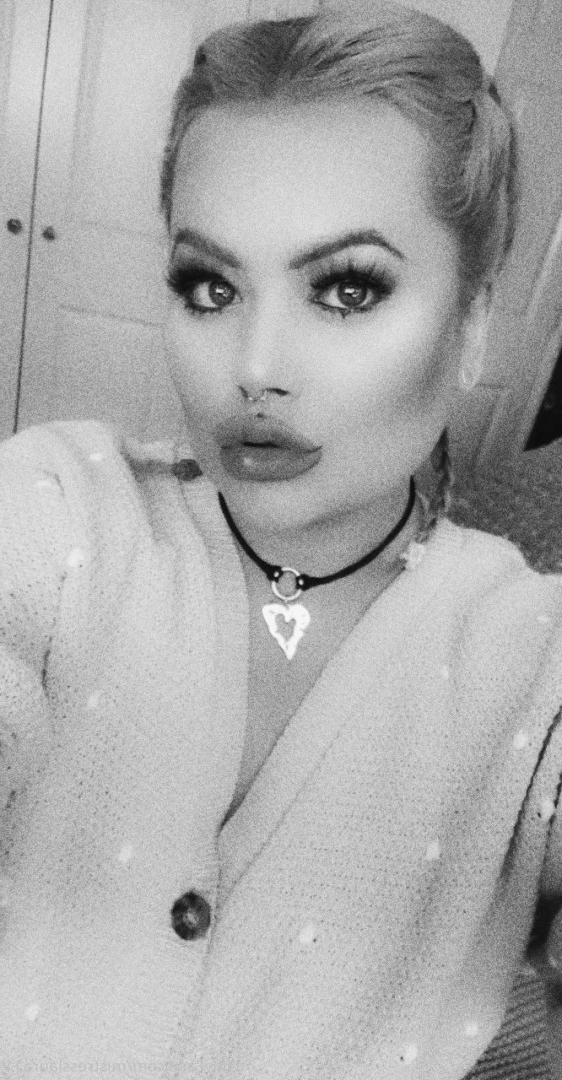 Miss Laura [ mistresslaura11 ] Onlyfans leaked photo 10023499 on Hotleaks.tv