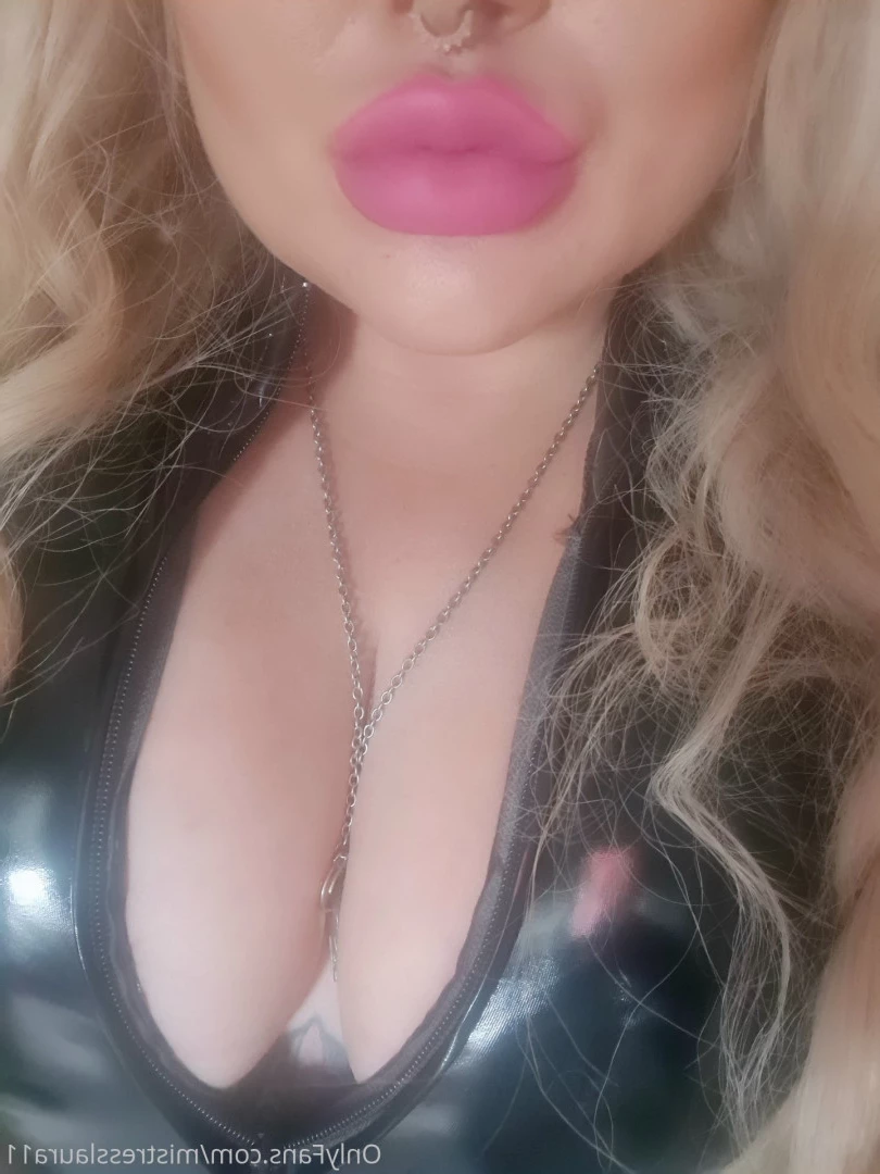 Miss Laura [ mistresslaura11 ] Onlyfans leaked photo 10024375 on Hotleaks.tv