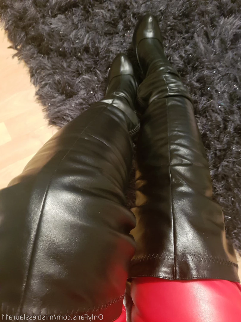 Miss Laura [ mistresslaura11 ] Onlyfans leaked photo 10025187 on Hotleaks.tv