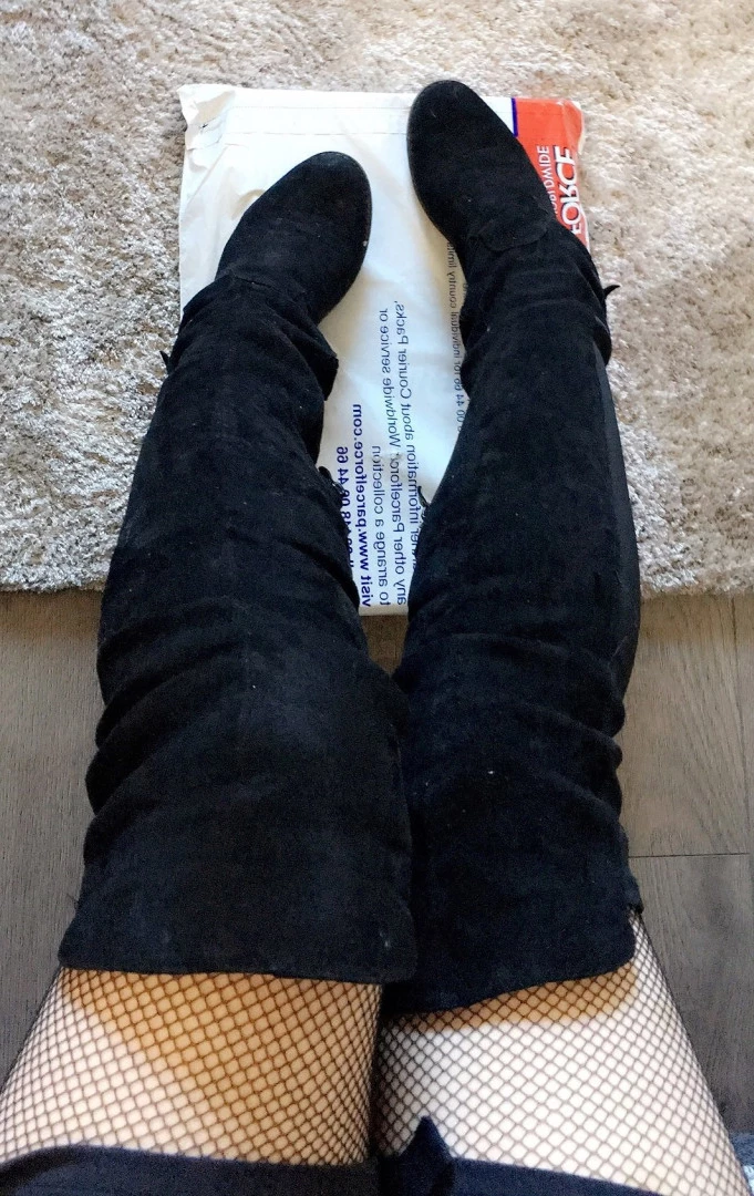 Miss Laura [ mistresslaura11 ] Onlyfans leaked photo 10027765 on Hotleaks.tv