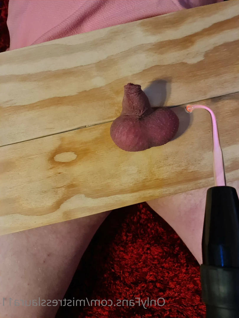 Miss Laura [ mistresslaura11 ] Onlyfans leaked photo 10028404 on Hotleaks.tv