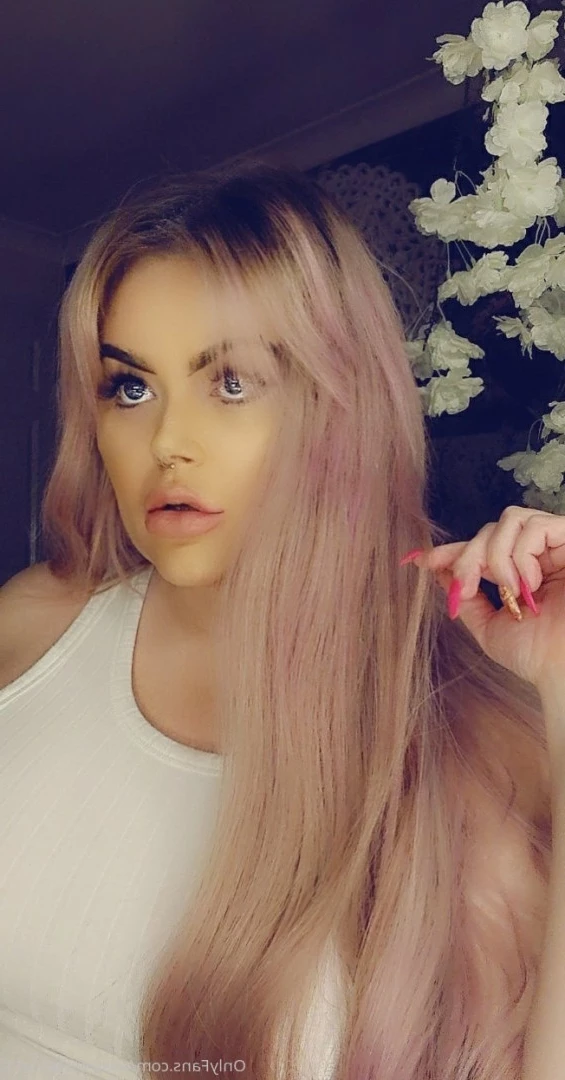 Miss Laura [ mistresslaura11 ] Onlyfans leaked photo 10029297 on Hotleaks.tv
