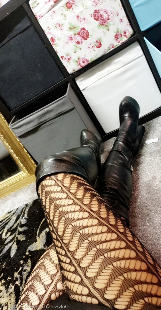 Miss Laura [ mistresslaura11 ] Onlyfans leaked photo 10030500 on Hotleaks.tv