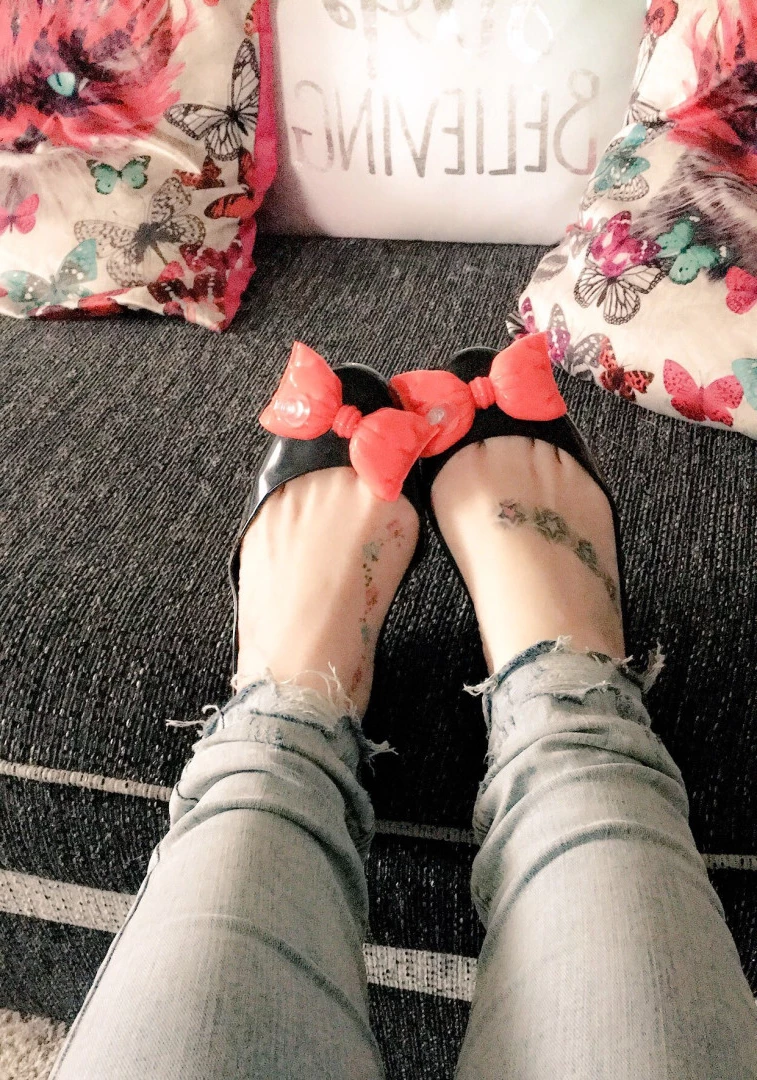 Miss Laura [ mistresslaura11 ] Onlyfans leaked photo 10031899 on Hotleaks.tv