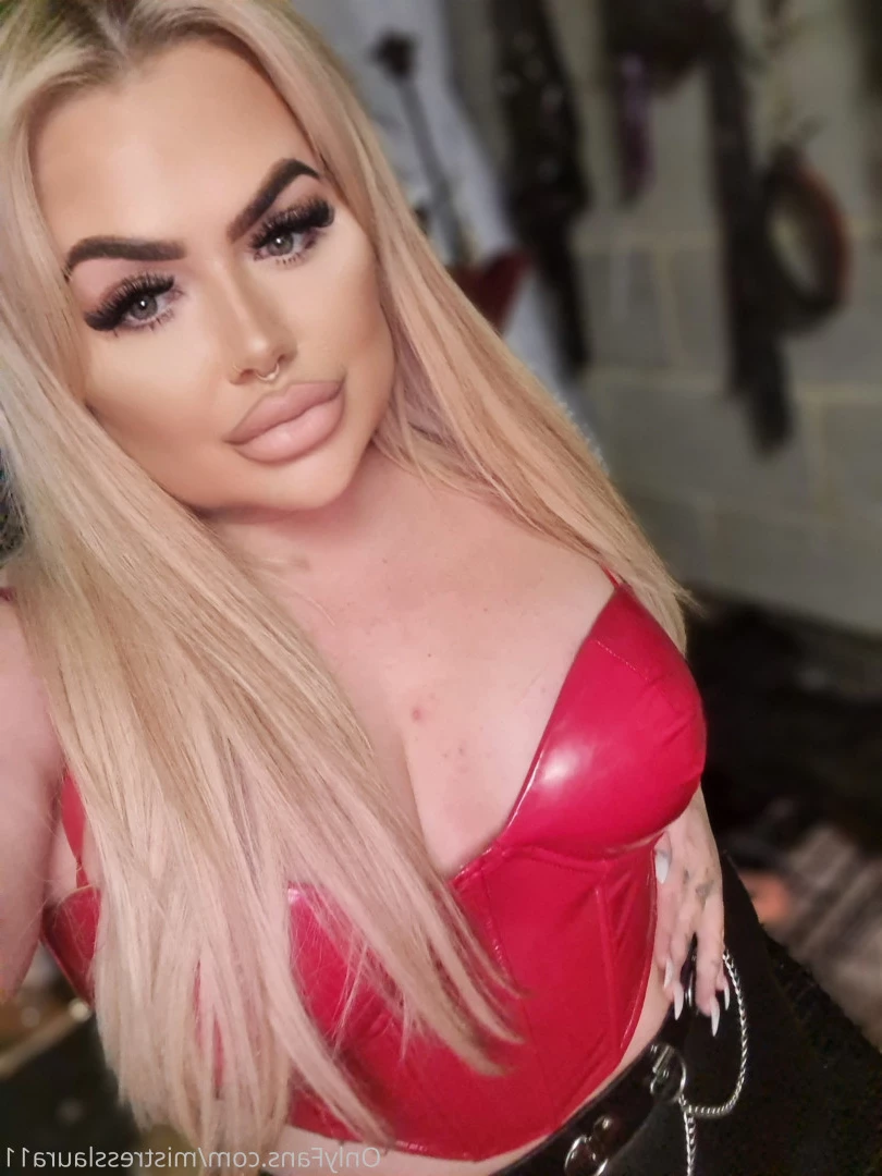 Miss Laura [ mistresslaura11 ] Onlyfans leaked photo 10032588 on Hotleaks.tv