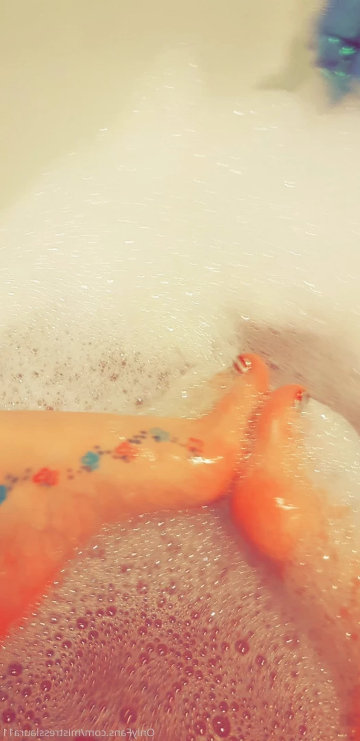 Miss Laura [ mistresslaura11 ] Onlyfans leaked photo 10033377 on Hotleaks.tv